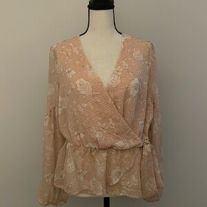EXPRESS TOP NWT